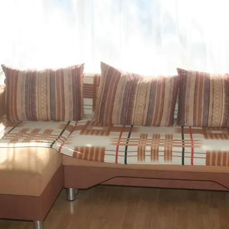 Three-bedroom Holiday In Дом отдыха *