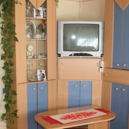 Three-bedroom Holiday In Дом отдыха